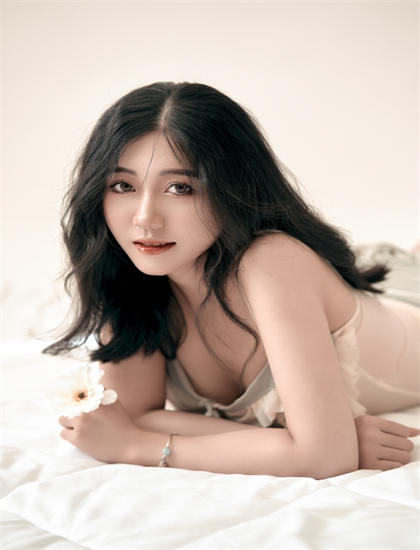 不伦时代人物深度：的创作历程与幕后花絮 理解表演与导演的配合